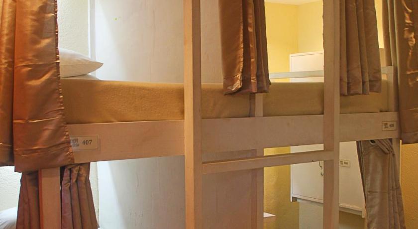 Image of 8-Bed Dormitory (Mixed) 13