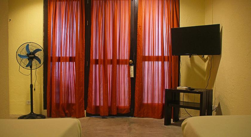 Image of Cottage Room with 2 Single Beds 15