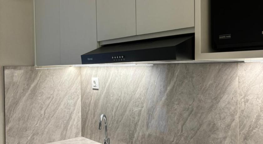 APARTMENT PODOMORO MEDAN - image 9