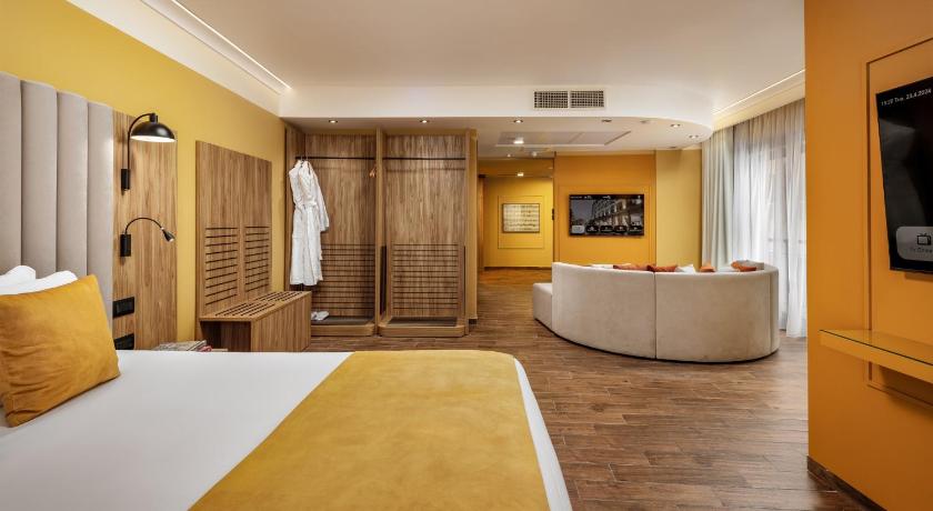 Image of Superior Suite 3