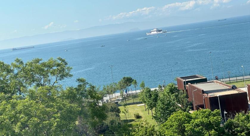 Happy Suite Boutique Hotel - image 15
