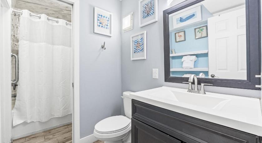 Image of One-Bedroom Apartment with Sea View 1025 1