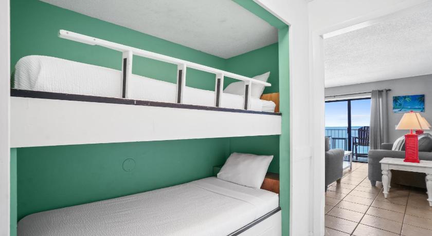 Image of One-Bedroom Apartment with Sea View 1307 4