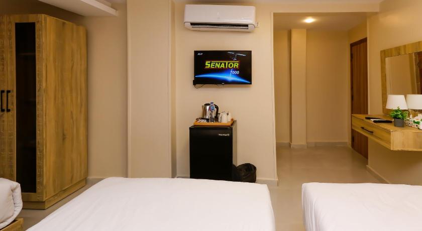 Image of Family Room 6