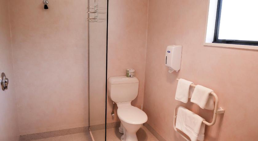 Image of Twin Studio 2