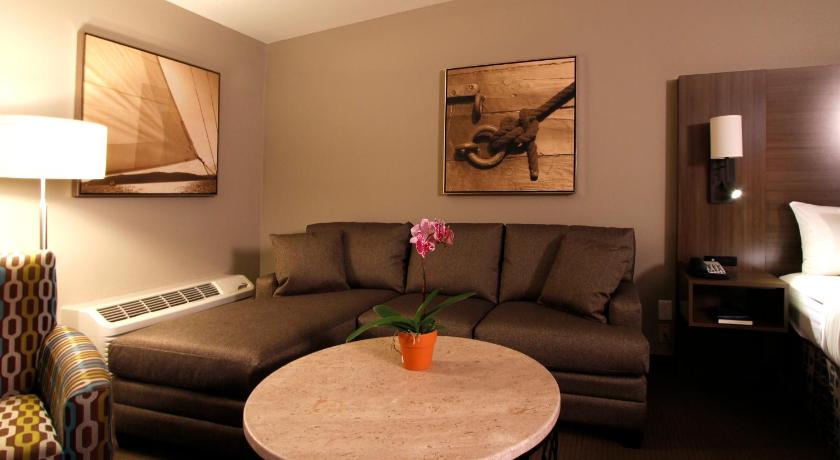 Image of King Suite 4