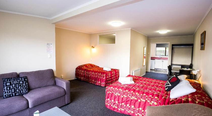 Image of Family Studio with Lake View 15