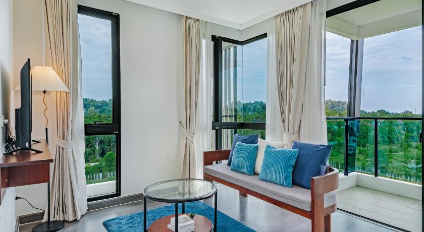 Image of 2 Bedroom Suite with Garden View 1