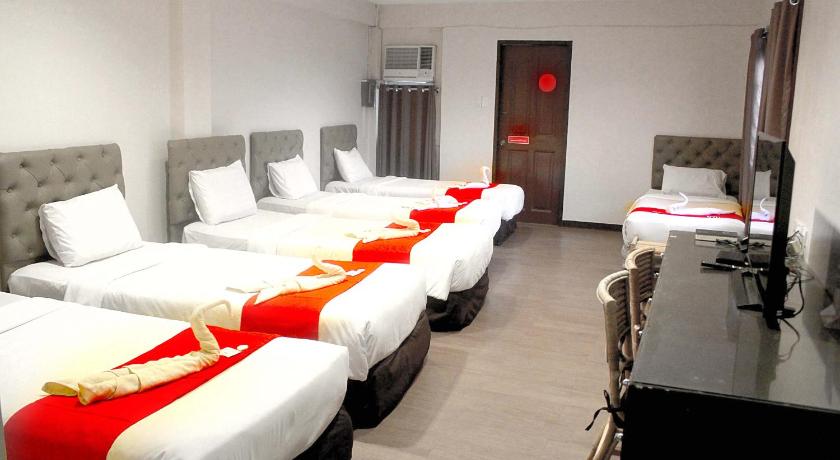 The Humbertos Hotel - image 13