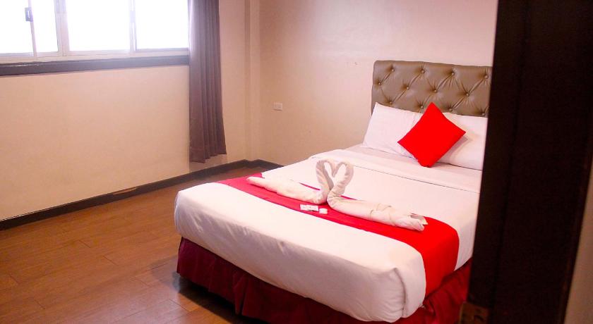 The Humbertos Hotel - image 34