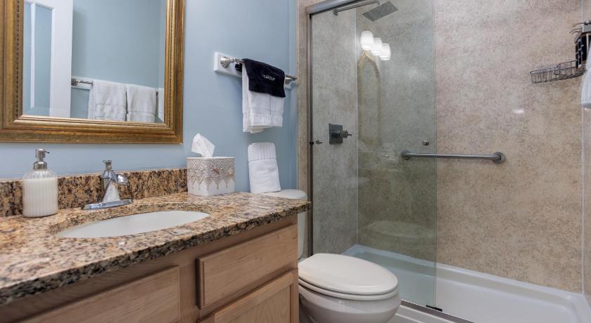 Image of Corner Studio Ocean Front King 2