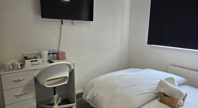 Jays-Rooms