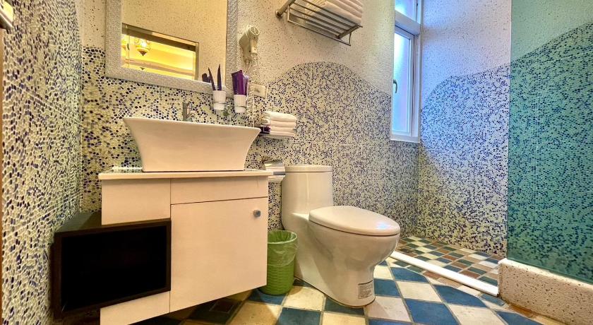 Image of Standard Quadruple Room 9