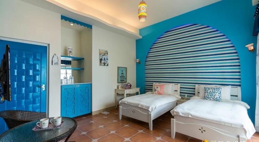 Image of Twin Room with Balcony 7