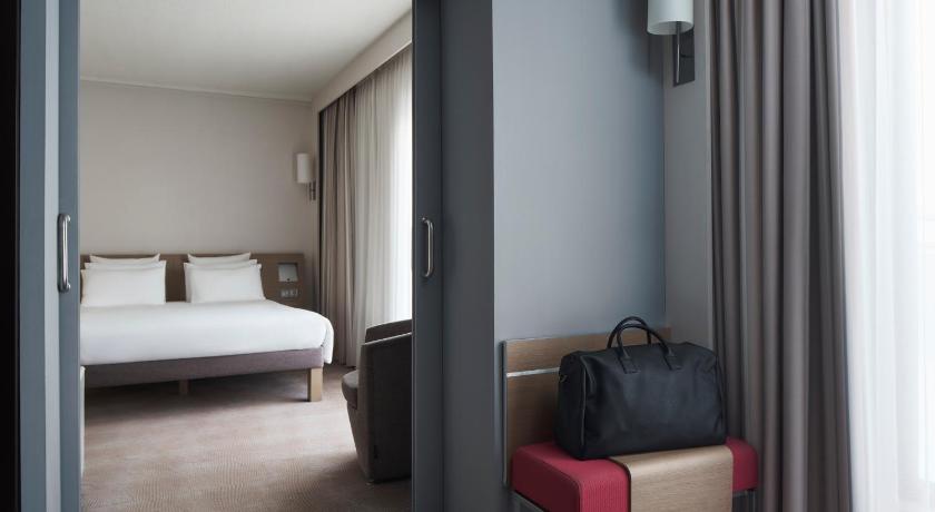 Image of Suite, 1 double bed with double sofa bed 10