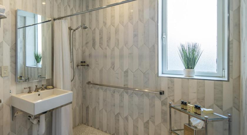 Image of Two Bedroom Suite Accessible 7