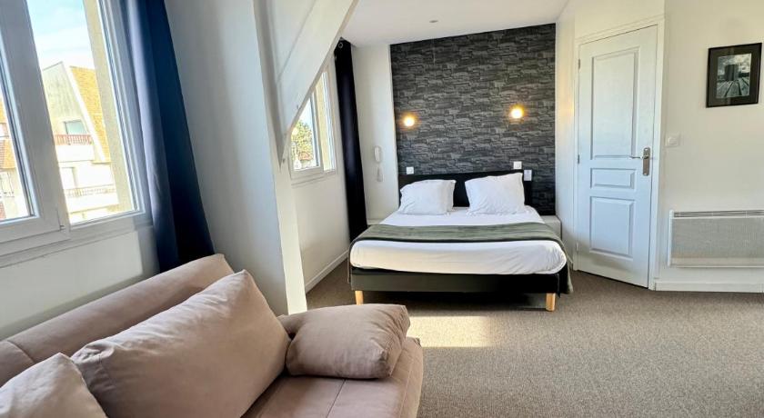 圣奥班滨海圣奥班 Le Clos Normand 2星级 酒店 套房