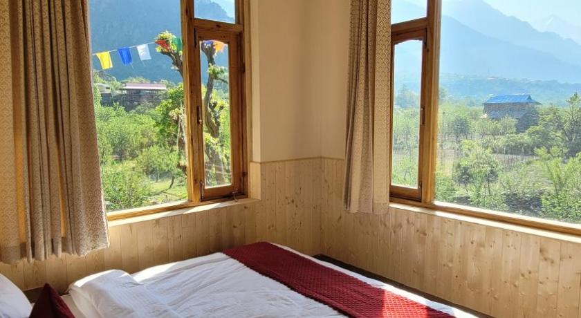 Double Room with Mountain View