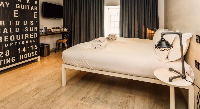 Image of Double or Twin Room 8