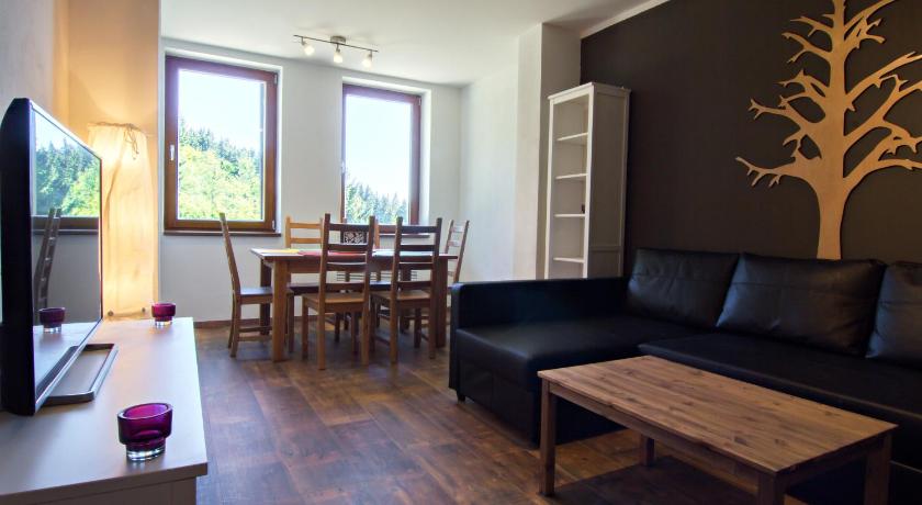 Image of Apartment with Mountain View 0