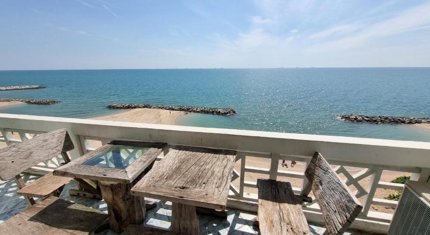 Rayong Banchaitalay Room 2-Star Hotel lobby