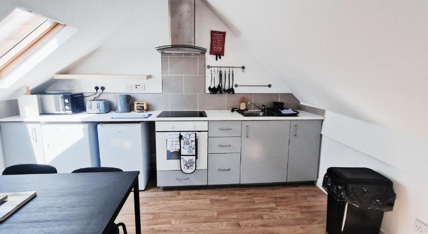 The Burford Hideaway - image 12
