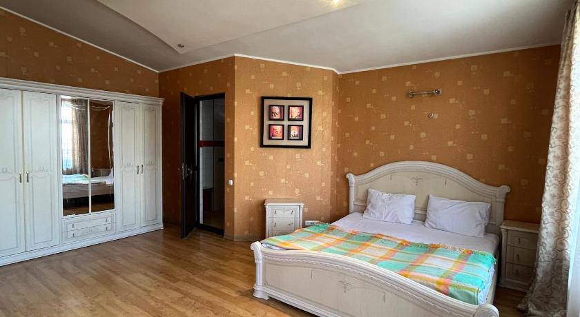 Image of Suite with Spa Bath 1