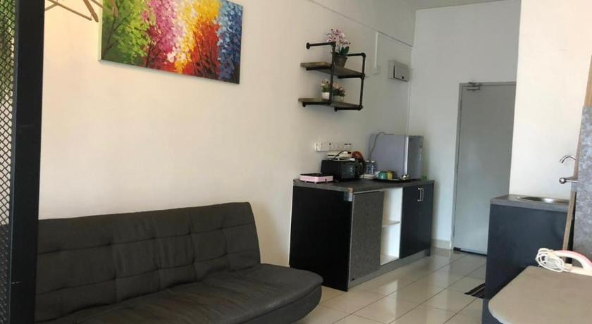 亚庇 Aeropod  5 mins to Airport 10 mins to KK city  4星级 民宿 泳池