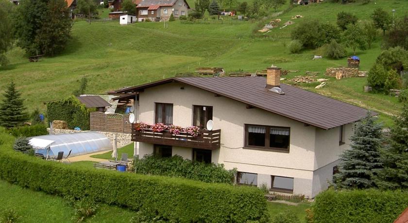 Guest House Bulusek — Hotel in Rokytnice nad Jizerou