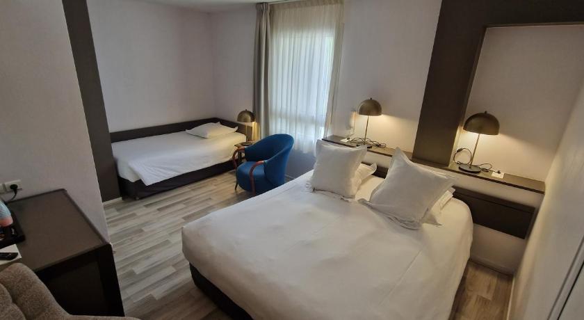 Image of Triple Room 6