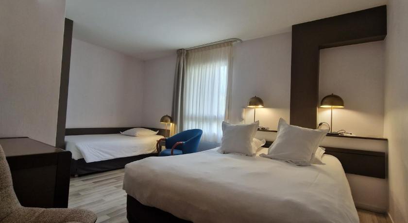 Image of Triple Room 1