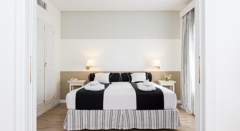 Image of Executive Suite 4