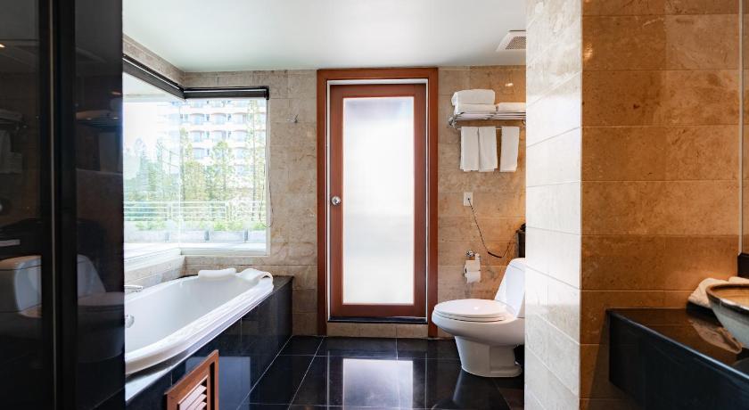 Image of Royal Executive Suite 2 Bedrooms 13