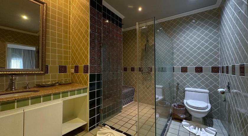 Image of Junior Suite One Bedroom 12