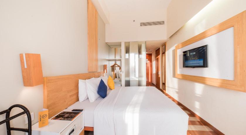 Image of Deluxe Balcony Room 5