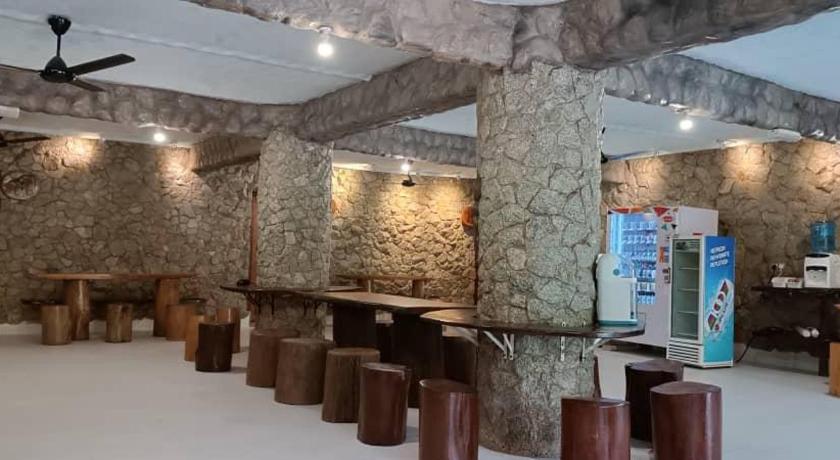 スガン・レンビン SKYROCK VILLA Sg.Lembing 3つ星 ゲストハウス 外観