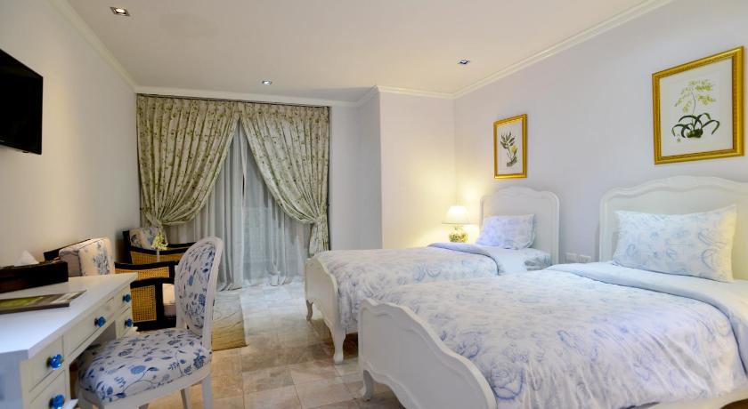 Image of Grand Deluxe Twin Beds 8