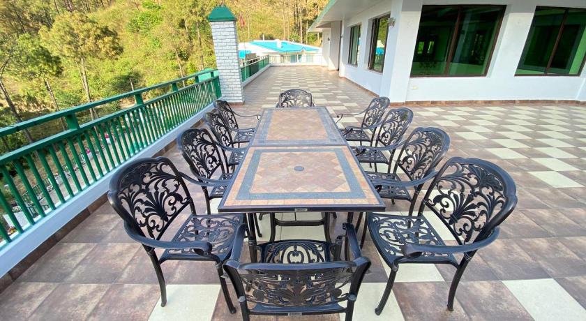 Pineland Chalets And Resort - image 47