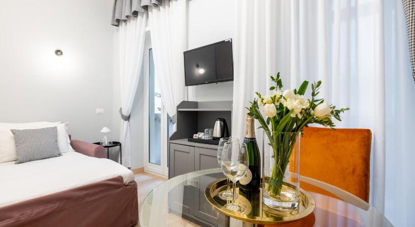 ローマ Guest House Domus Bella Roma 4つ星 ホテル レストラン