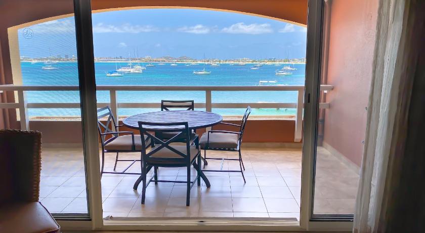 Obrázek: Apartmá Deluxe s 1 ložnicí a plně vybavenou kuchyní – u oceánu (Deluxe One-Bedroom Suite - Ocean Front with Fully Equipped Kitchen) 5