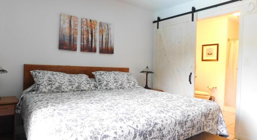 Image of Laurel Inn 206 5