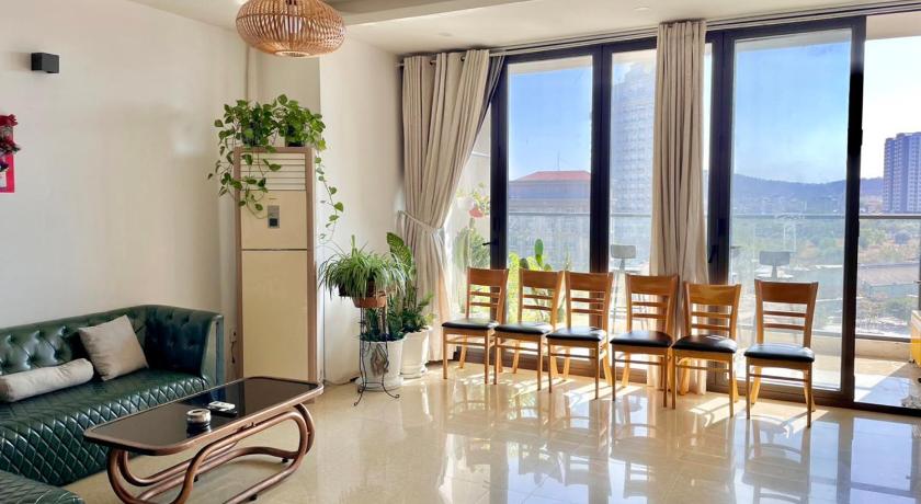Image of Three-Bedroom Apartment with Balcony 11