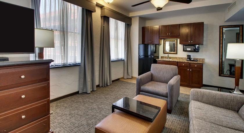 1 King Bed Suite Oversized 2 Rooms with Sofa Sleeper fotója 4