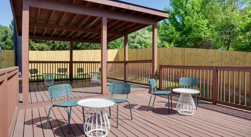 애틀랜타 (GA) 스파크 바이 힐튼 애틀랜타 컴벌랜드 볼파크 (Spark by Hilton Atlanta Cumberland Ballpark) 3성급 호텔 전망