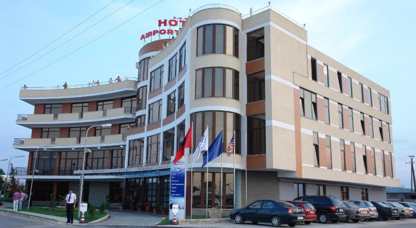 Airport Garden Hotel - image 14