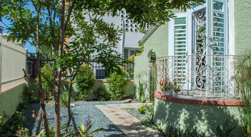 Casa Isabel B&amp;B — Hotel in San Juan