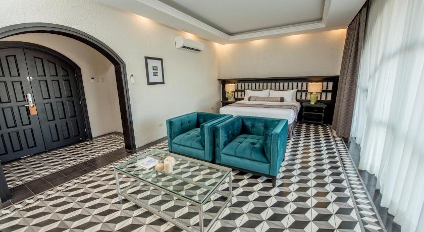 Image of King Suite 3