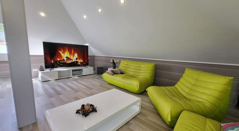 Velvet loft apartment city centre