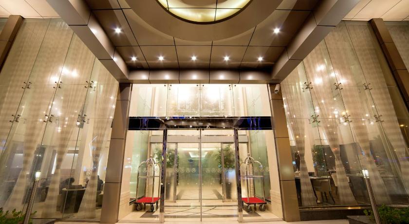 ダンマーム Golden Tulip Corniche Dammam 3つ星 ホテル 外観
