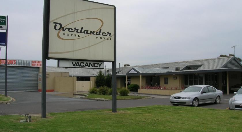 Overlander Hotel Motel photo
